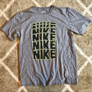 Nike T-Shirt